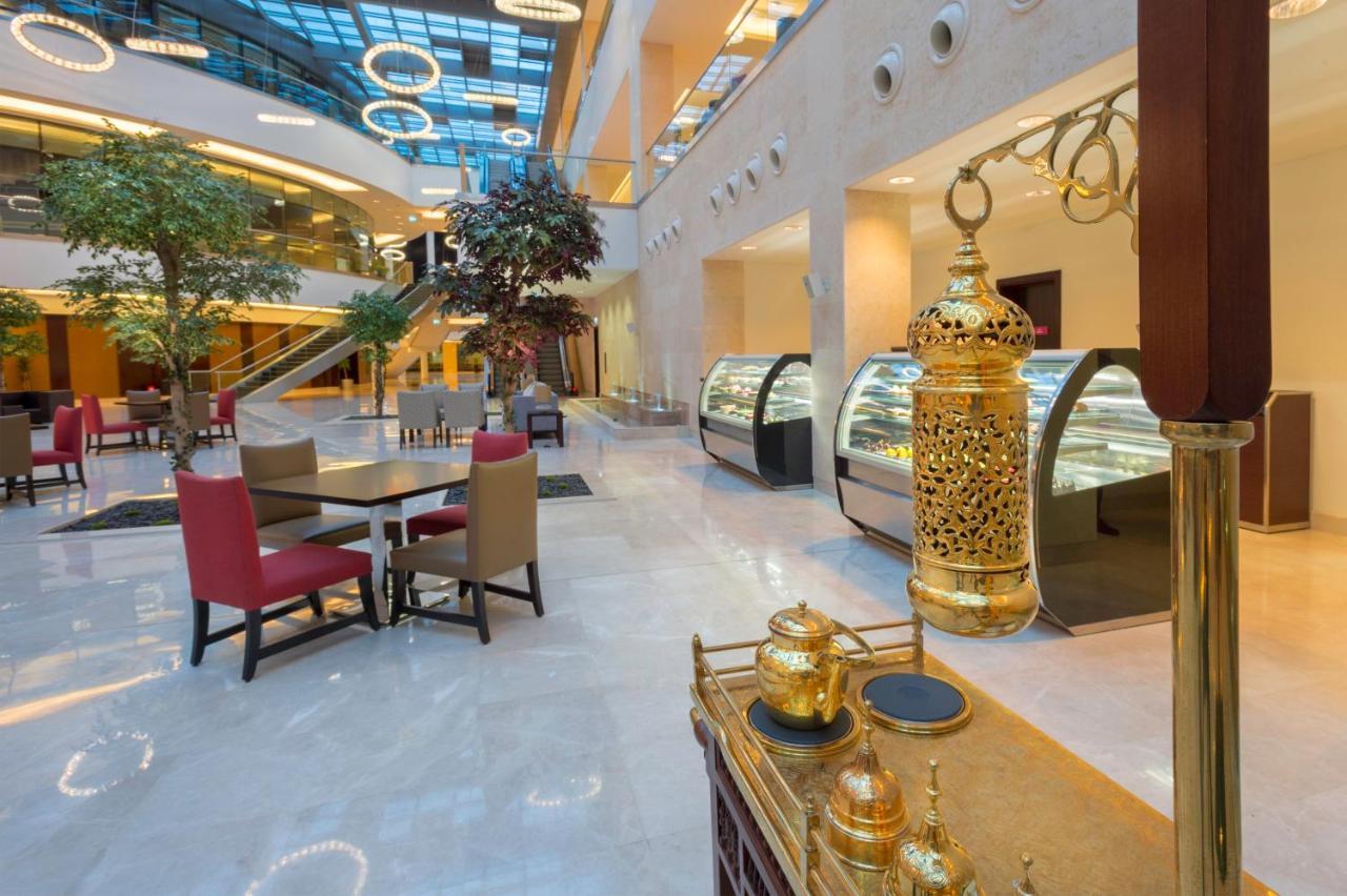 Crowne Plaza Riyadh - Rdc Hotel & Convention, An Ihg Hotel Exterior photo